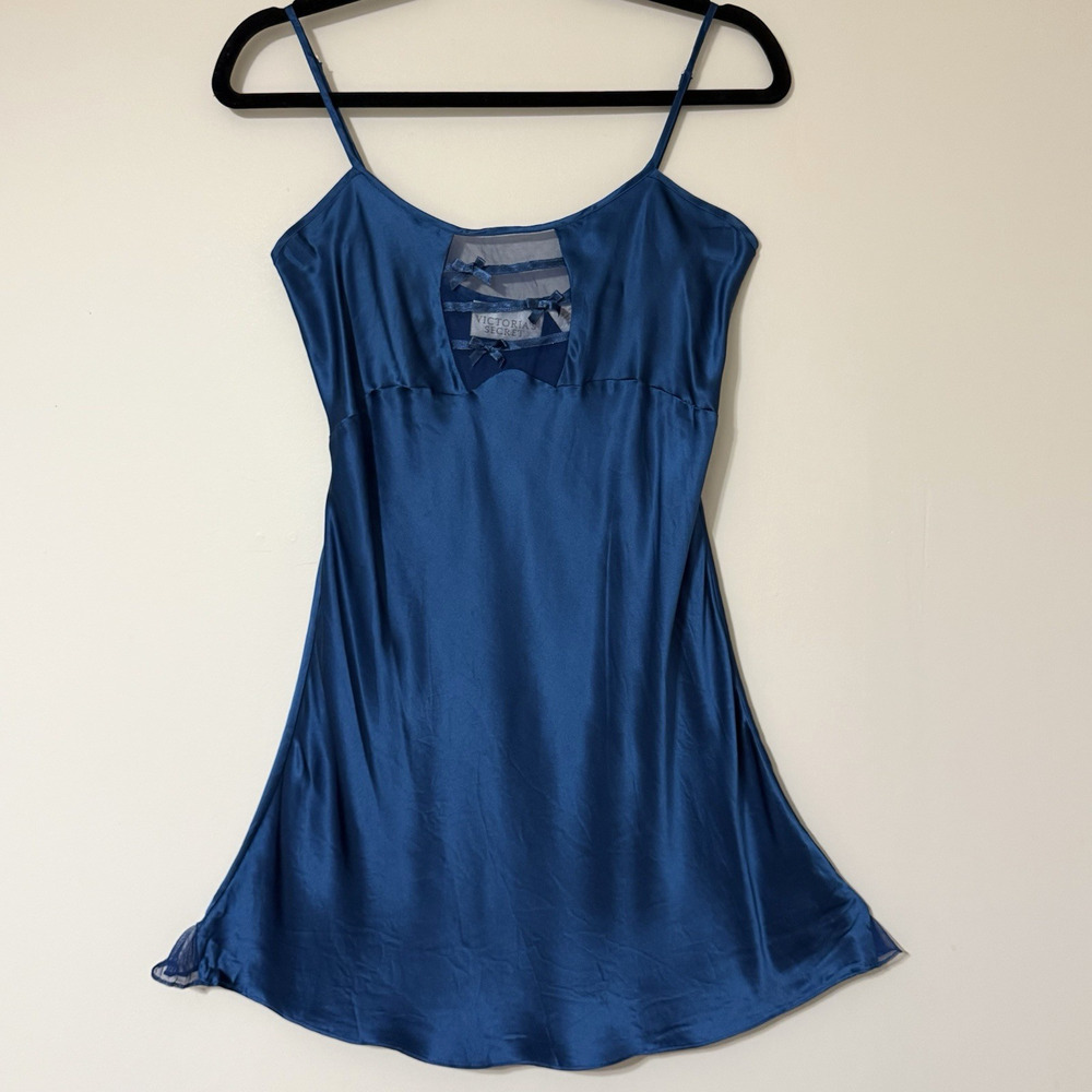 NWOT Vtg Victorias Secret GOLD LABEL 100% Silk Slip Gown Chemise SIZE SMALL BLUE